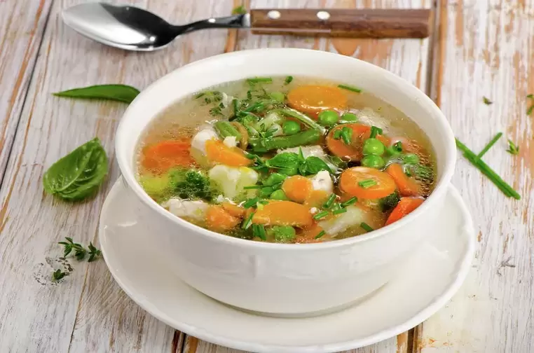 Sopa de verduras durante la pérdida de peso